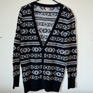 MOSSIMO geometric print sweater